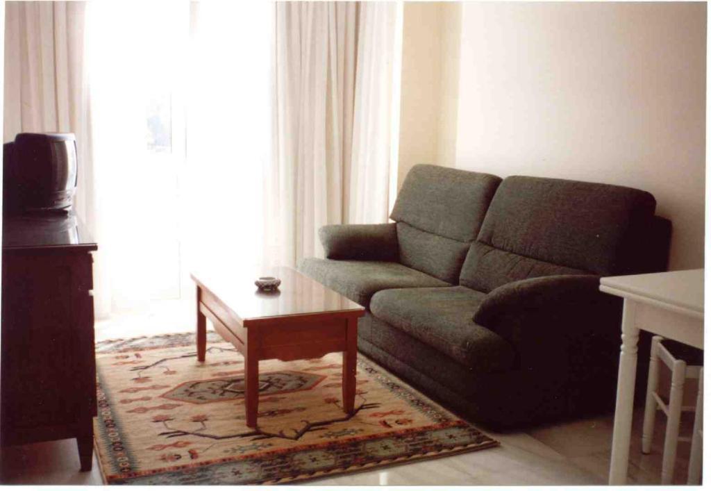 Maritimo Suites-solo Adultos